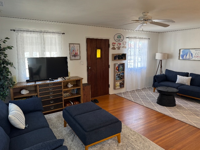 Foto del edificio - 814 Encino Ln