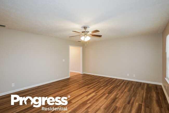 Building Photo - 2907 Weybridge Dr