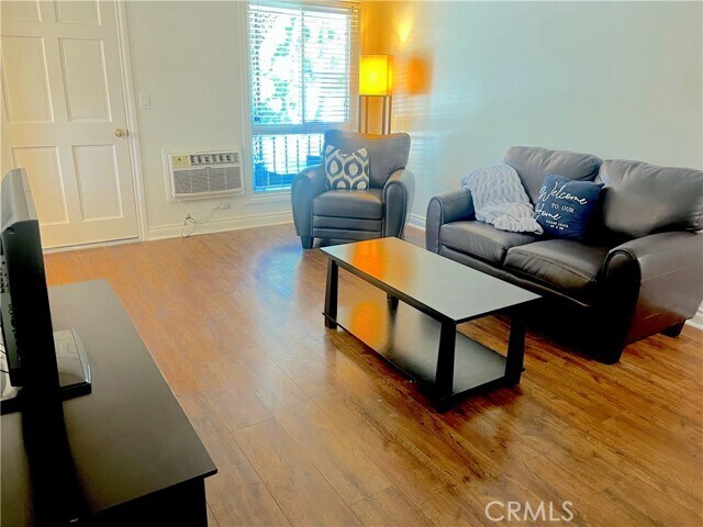 Foto del edificio - 660 S Glassell St