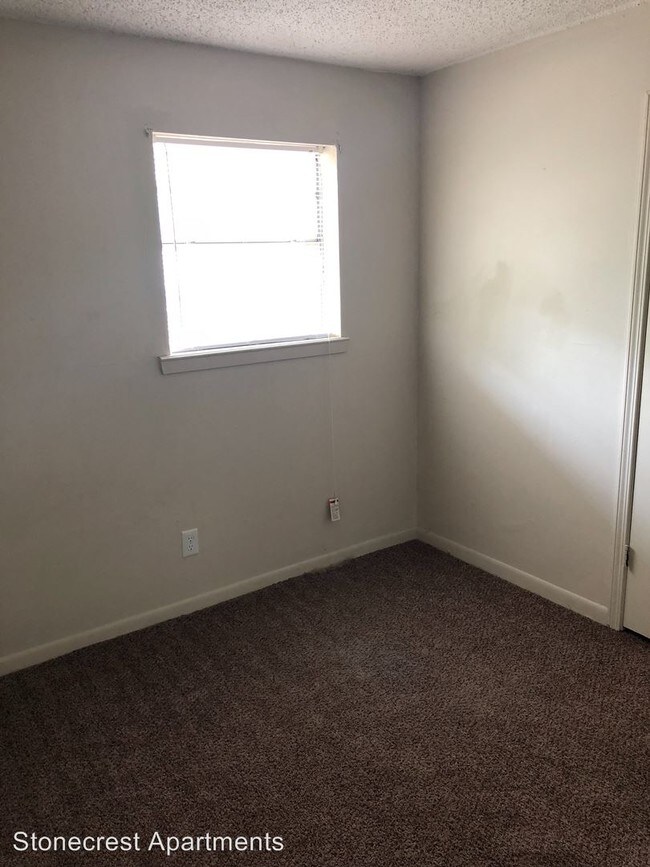 Foto del edificio - 4418 Lynn Ln