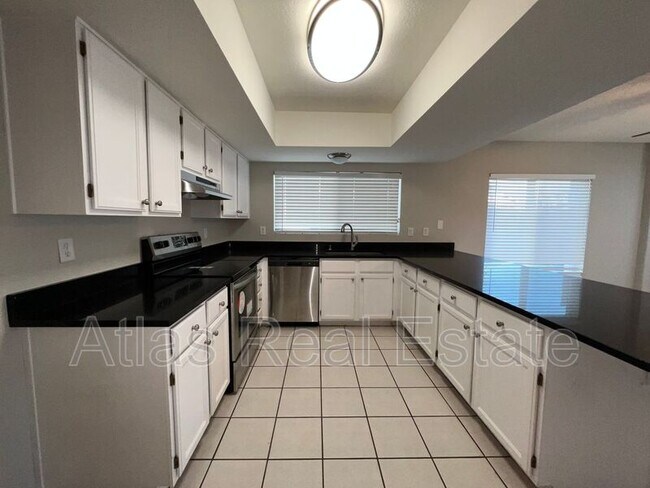 Foto del edificio - 4145 W Bluefield Ave