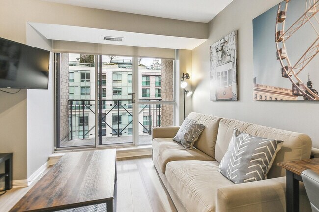 Photo du bâtiment - 136 Simcoe St