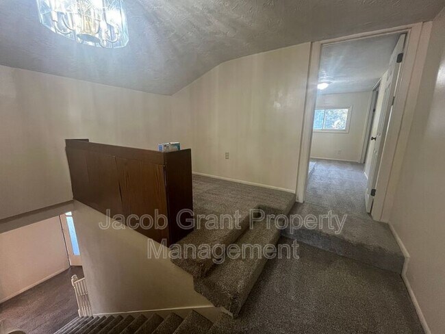Foto del edificio - 1298 Idaho Ave