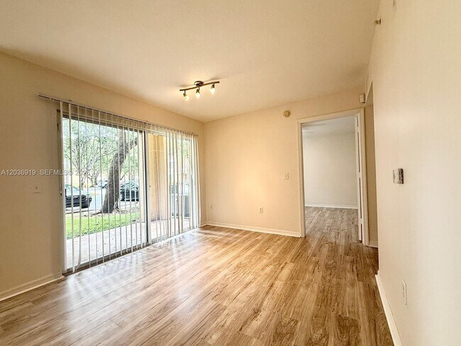 Foto del edificio - 4241 San Marino Blvd