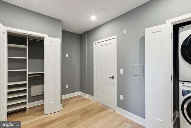 Foto del edificio - 1615 Poplar St