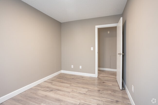 2BR, 1BA - 614SF - Second Bedroom - Tuscany Villa