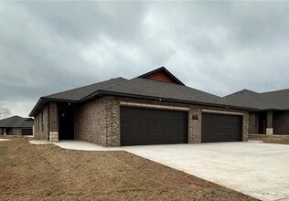 Building Photo - 7620 Wildflower Way
