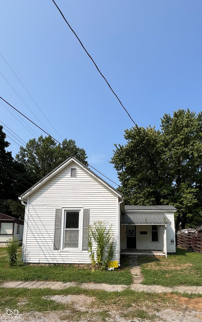 Building Photo - 102 Meridian St