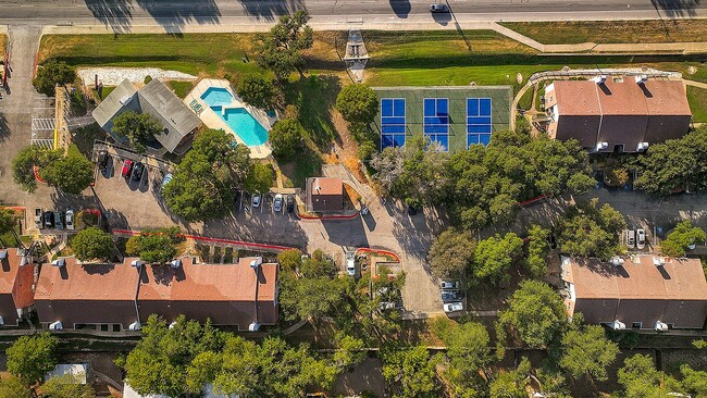 Building Photo - Centennial Place Apartments