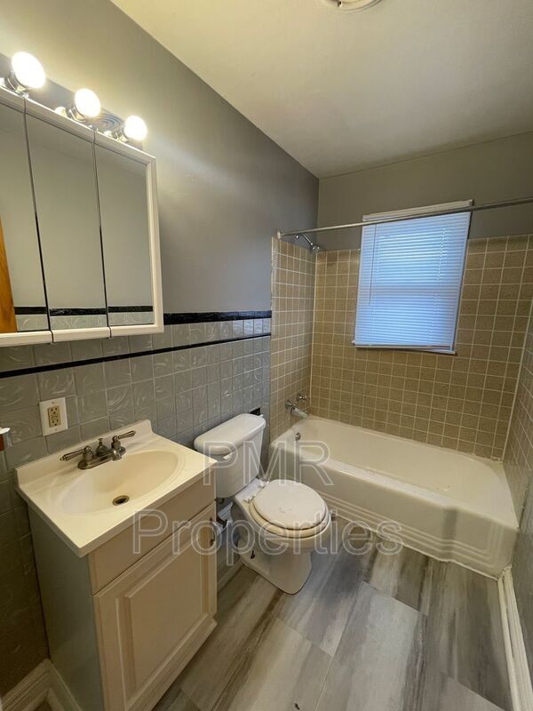 Building Photo - 14 N 35th St
