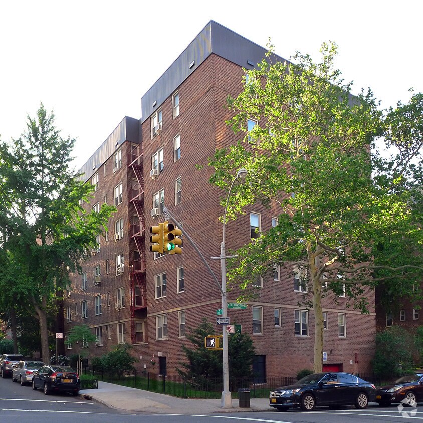 6707 Yellowstone Blvd, Forest Hills, NY 11375 Apartments 6707