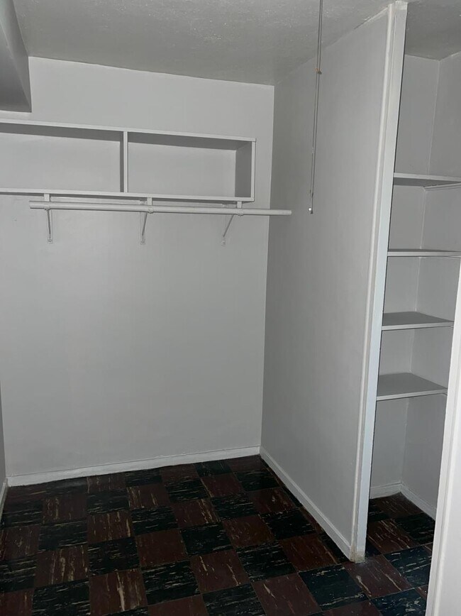 Foto del edificio - 0 bedroom in Chicago IL 60626