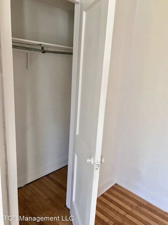 Foto del edificio - 2 br, 1 bath House - 395 1/2 E. Cliveden St