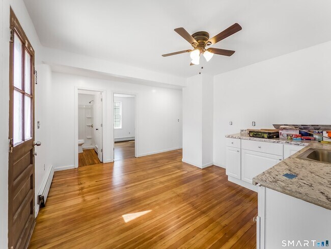 Foto del edificio - 31 Loveland St