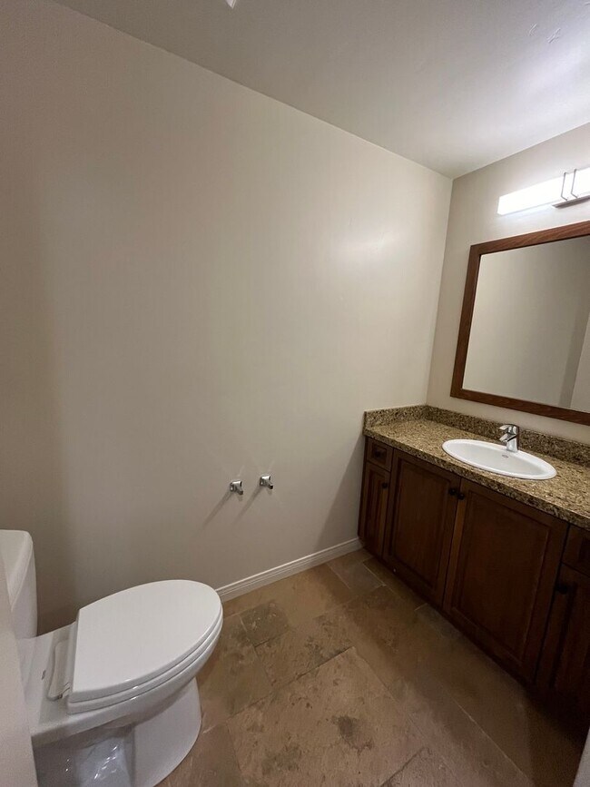 Foto del edificio - 3880 State St