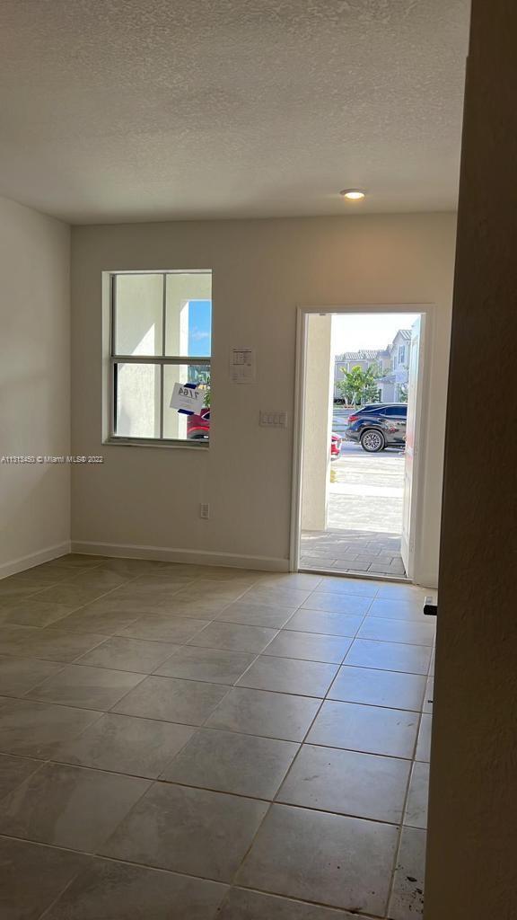 Foto del edificio - 2615 SE 10th St