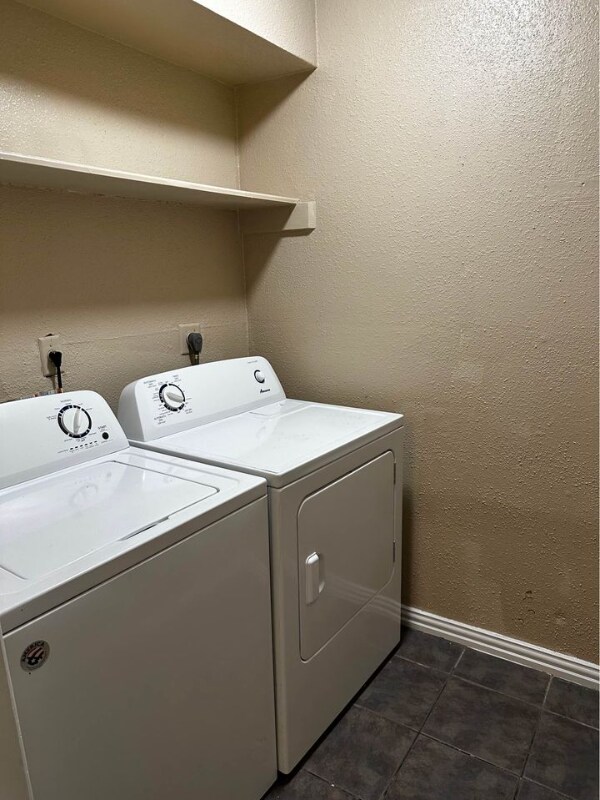 Foto del edificio - 9797 Leawood Blvd