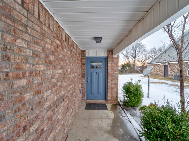 Foto del edificio - 231 N Broadway Dr