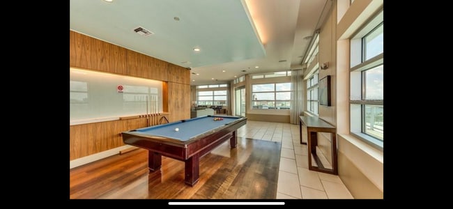 Building Photo - 912 Channelside Dr