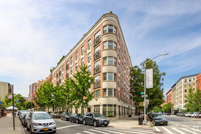 Building Photo - Rosa Parks Condominium