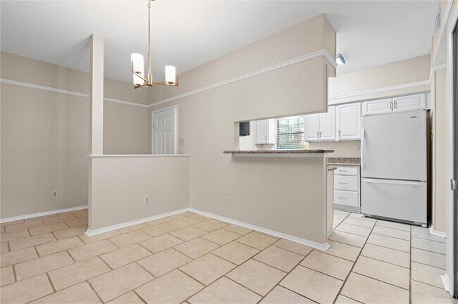 Foto del edificio - 1260 Sutton Ct