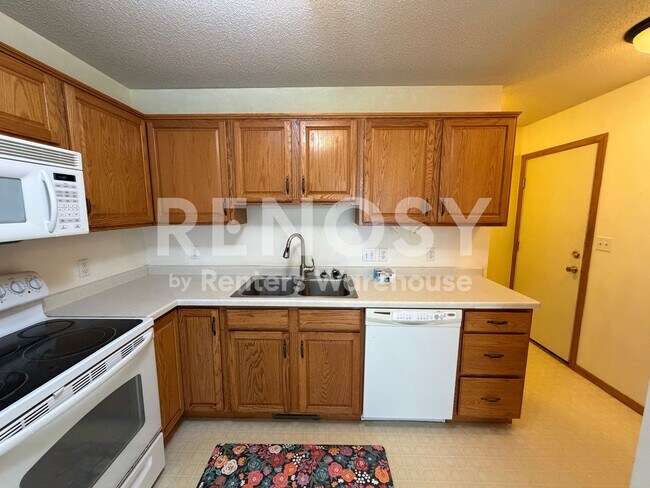 Foto del edificio - 3325 7th St NW