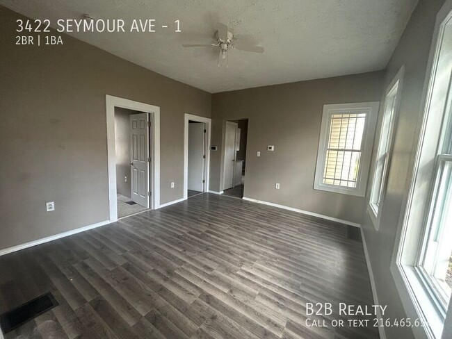 Building Photo - Spacious Two-Bedroom Unit in a Charming Mu...