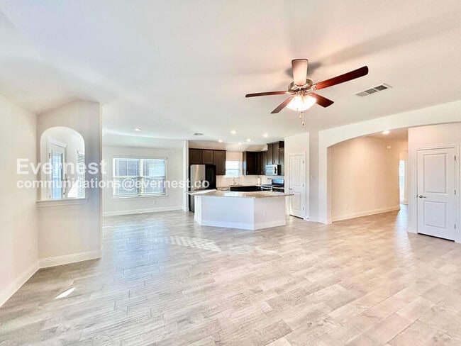 Foto del edificio - 11416 Culberson Dr