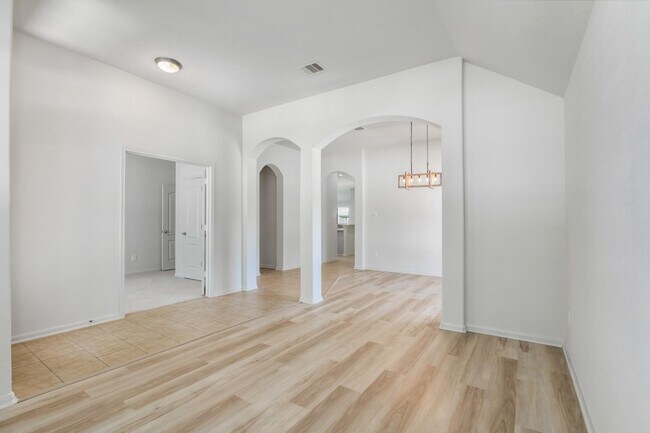 Foto del edificio - 26127 Bent Meadow Ct