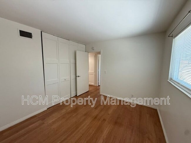 Building Photo - 16402 Birdie Ln