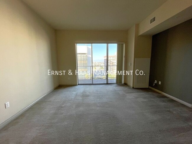 Foto del edificio - 488 E Ocean Blvd