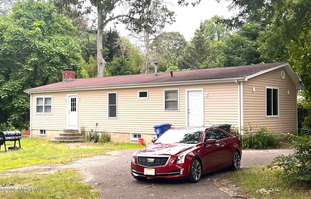 Foto principal - 179 Maple Ave