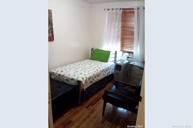 Foto del edificio - 2206 Cortelyou Rd