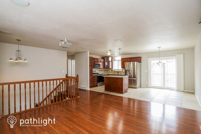 Foto del edificio - 4840 Windward Circle, Colorado Springs, CO...