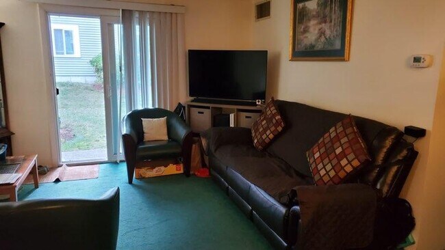 Foto del edificio - 3 Silver Hill Ln