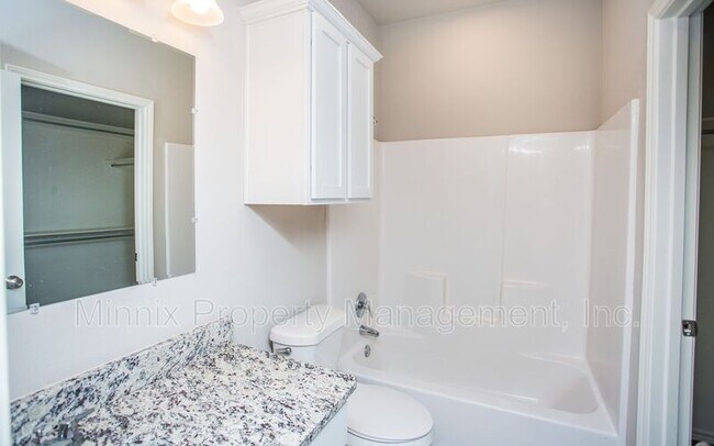 Foto del edificio - 1715 102nd St