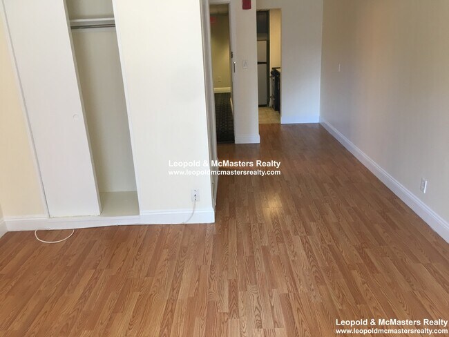 Building Photo - 111 Boylston St