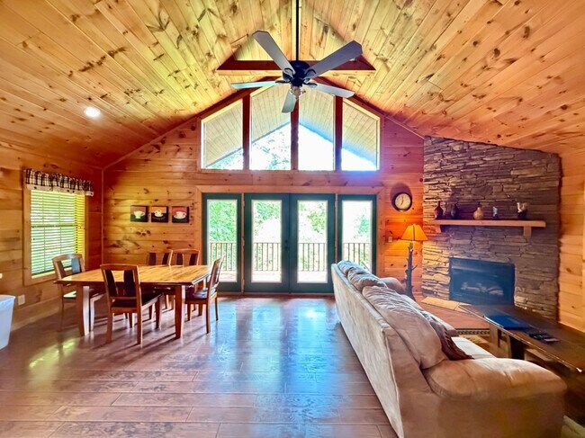 Foto del edificio - 3852 Katelyns Ln