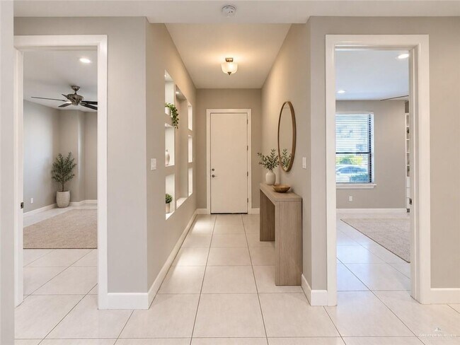 Foto del edificio - 9368 N 15th St