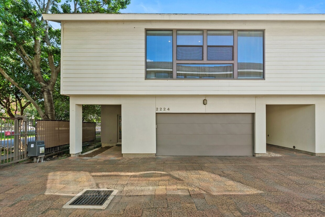 Contemporary Townhome Steps from Downtown/... - Contemporary Townhome Steps from Downtown/...
