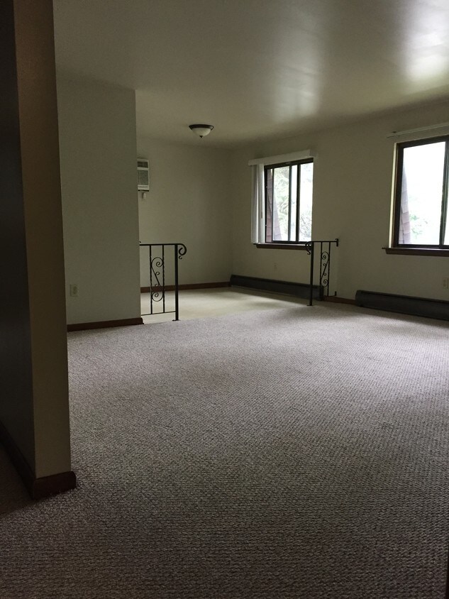 Living Room - 184 Zimmerman St