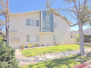 Building Photo - 6900 Knowlton Place