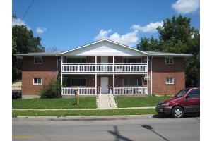 Building Photo - 2305 School St