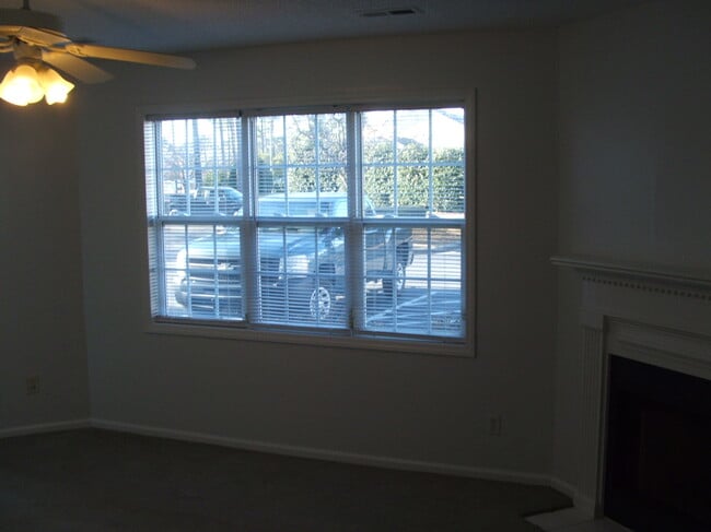 Building Photo - 1005 Spring Forest Rd