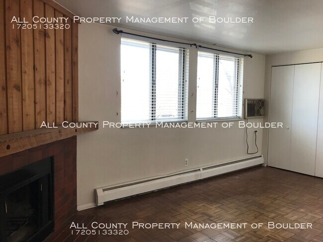 Building Photo - 745 Thomas Dr