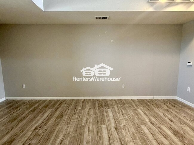 Building Photo - 308 Lucca Dr