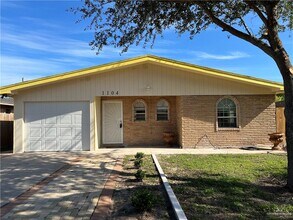 Building Photo - 33 S Lee Cir