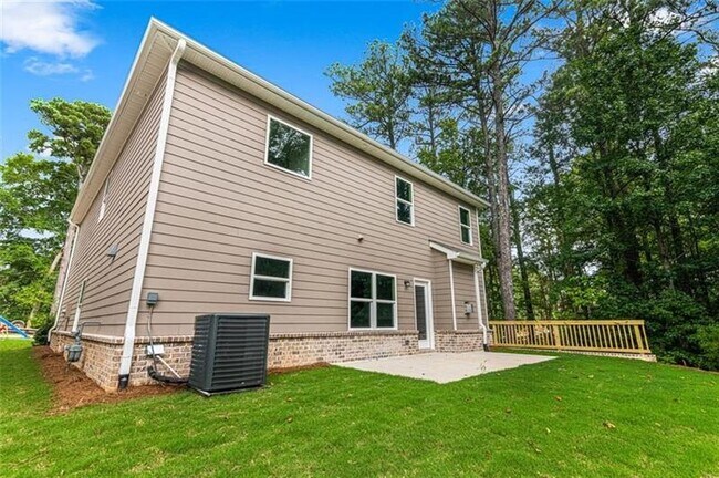 Foto del edificio - 465 Clark Lake Estates Dr