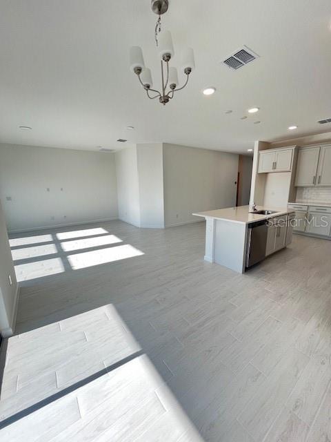 Foto del edificio - 3810 Knotty Pne St