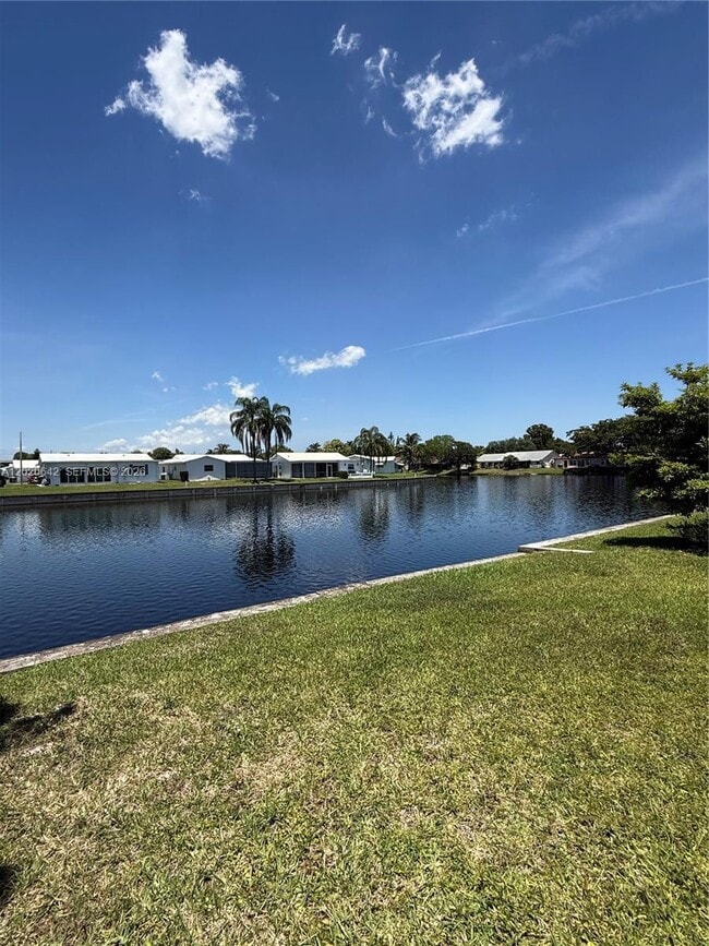 Foto del edificio - 8107 NW 58th Pl